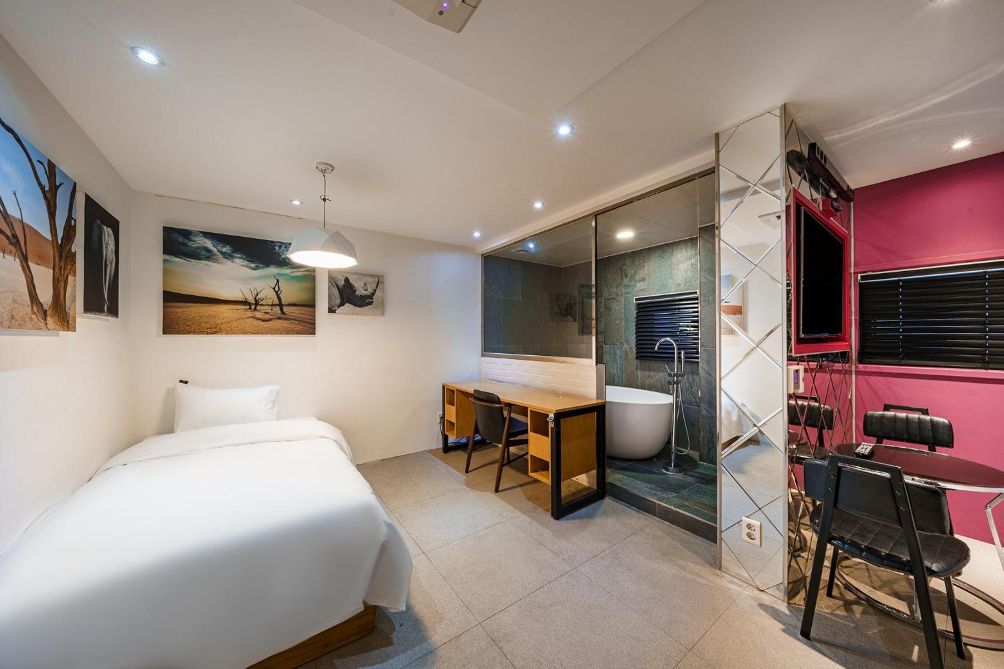 H-Avenue Hotel Yeoksam Seoul Exterior photo