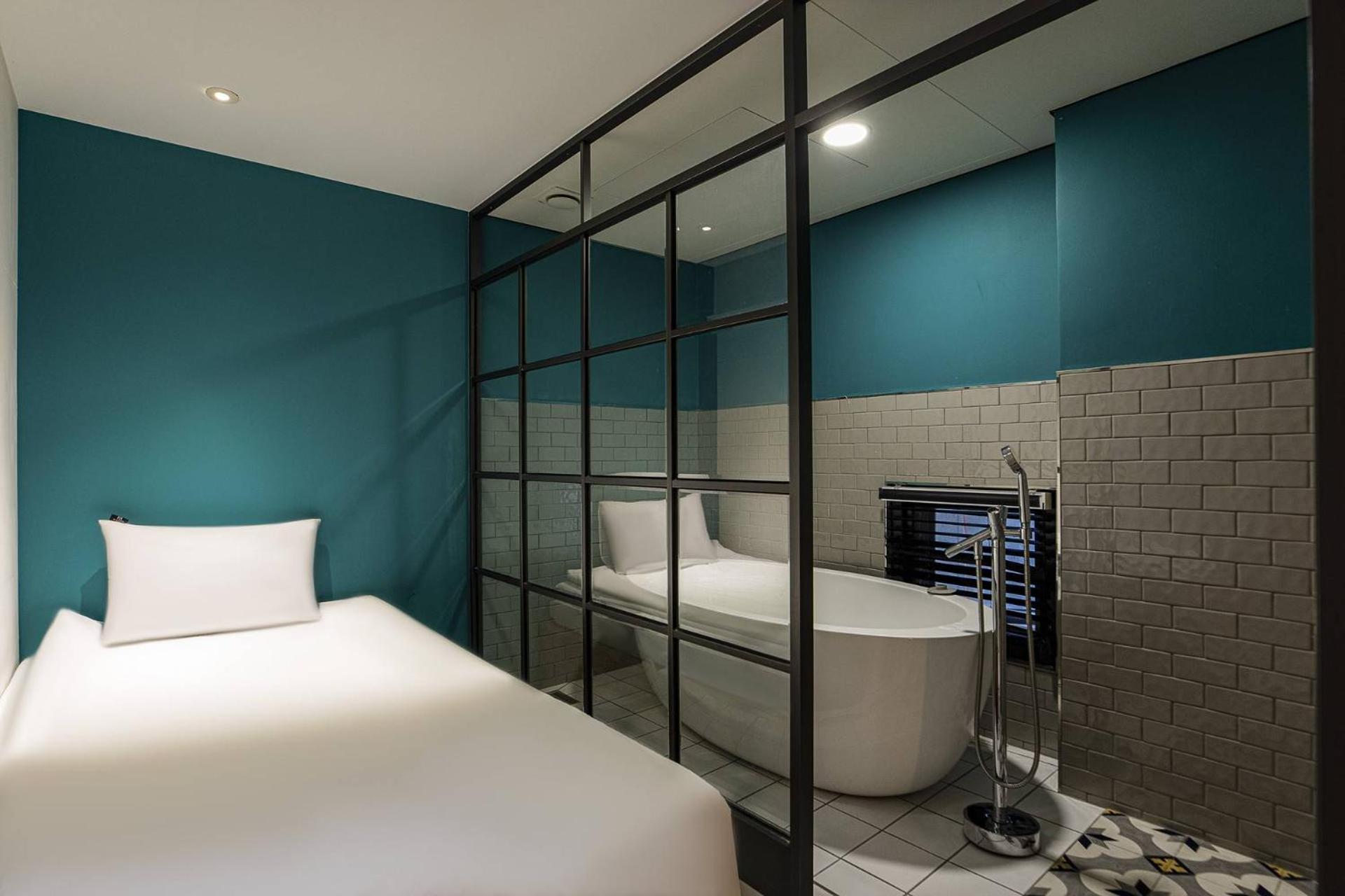 H-Avenue Hotel Yeoksam Seoul Exterior photo
